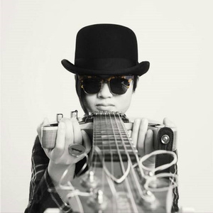 纲手穿比亚尼内射
